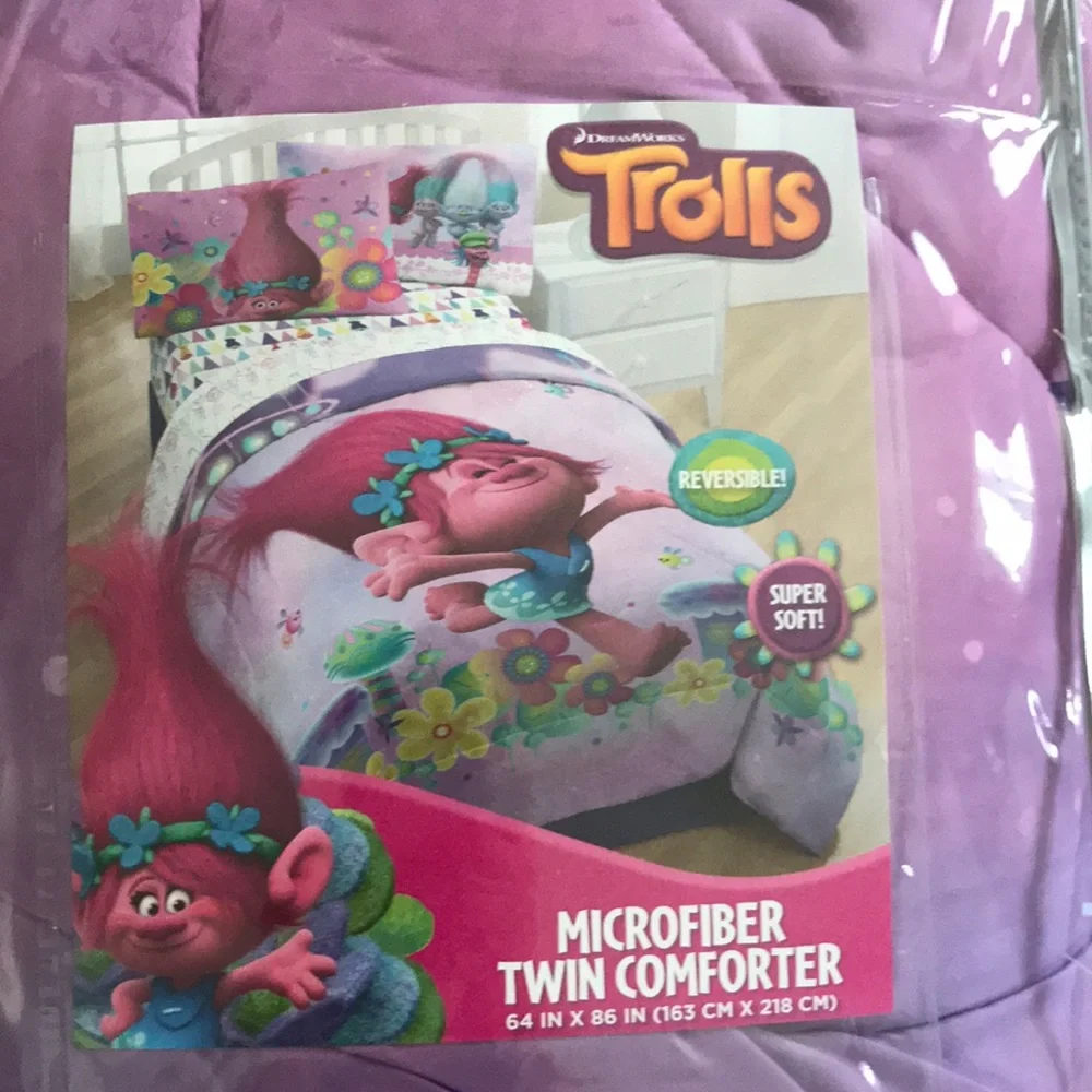 New DreamWorks Trolls Microfiber Twin Comforter